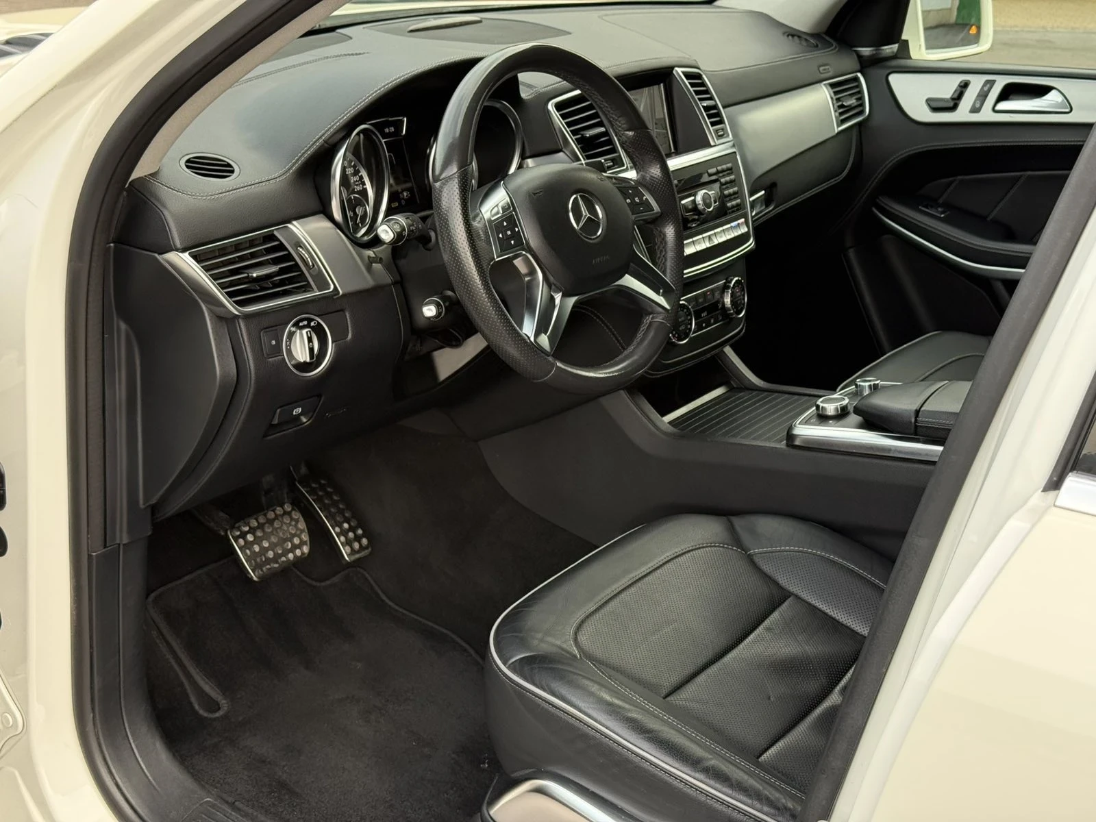 Mercedes-Benz GL 350  - изображение 9