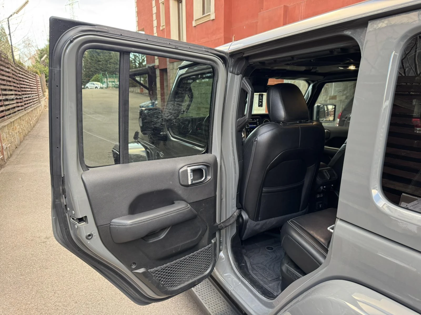 Jeep Wrangler Unlimited Sahara eTorque PHEV  4x4  | Mobile.bg � ����������� 14