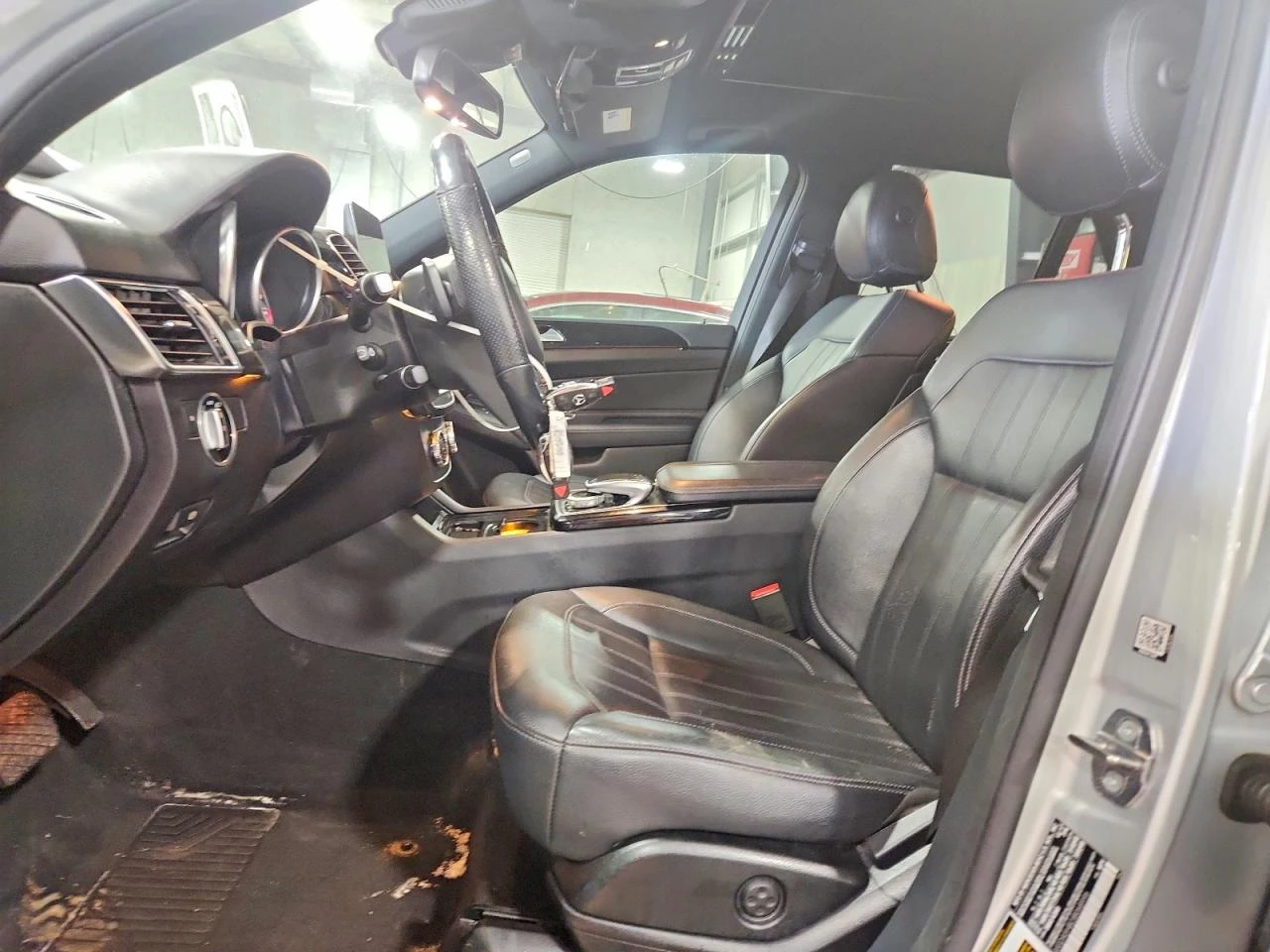 Mercedes-Benz GLE 350 4MATIC* HARMAN KARDON* МЪРТВА ТОЧКА* ШИБИДАХ* , снимка 7 - Автомобили и джипове - 53893979