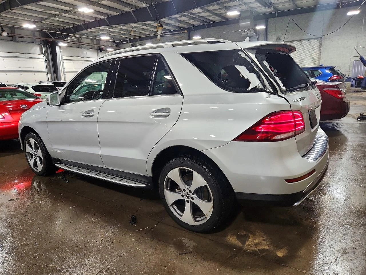 Mercedes-Benz GLE 350 4MATIC* HARMAN KARDON* МЪРТВА ТОЧКА* ШИБИДАХ* , снимка 3 - Автомобили и джипове - 53893979