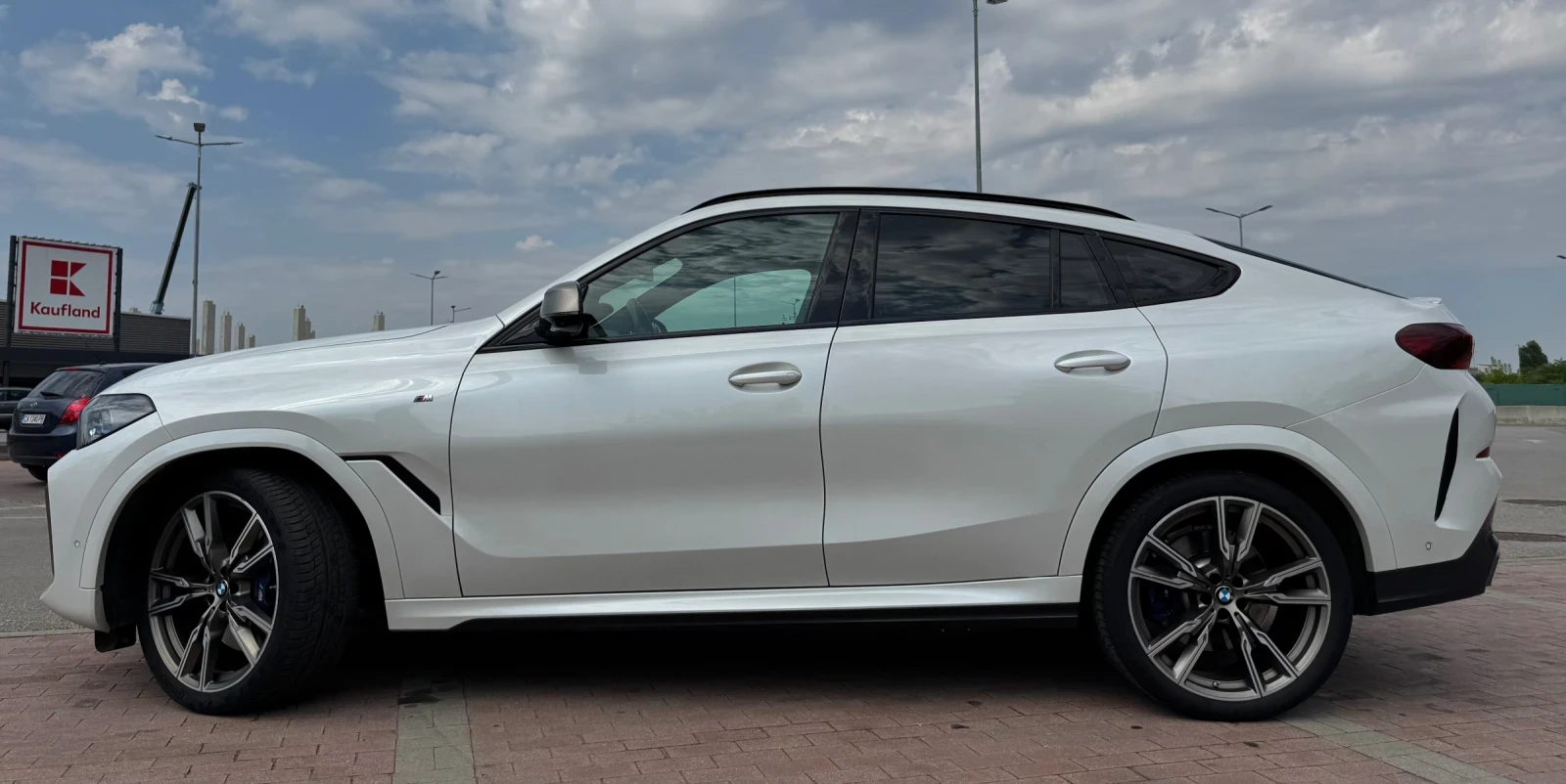 BMW X6 M50i, снимка 7 - Автомобили и джипове - 55652395