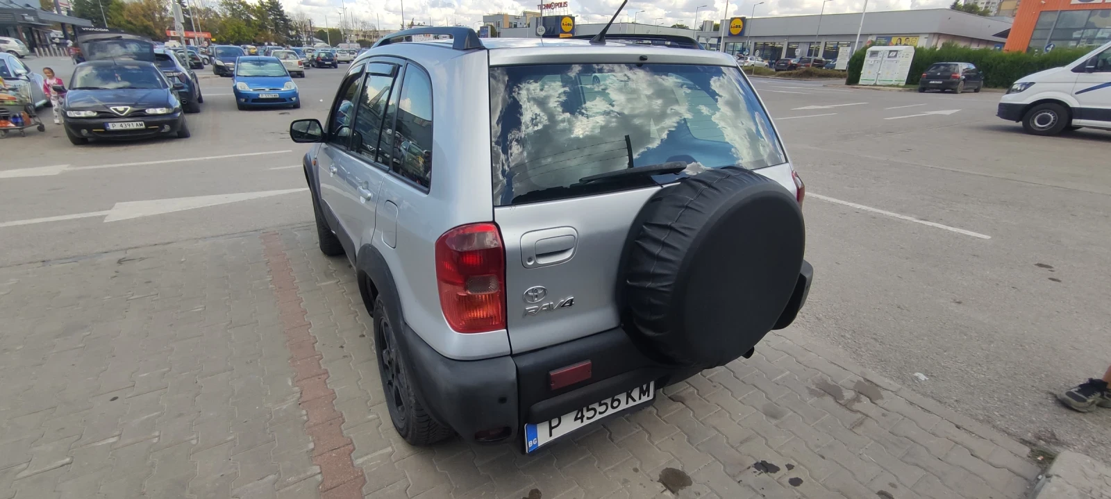Toyota Rav4, снимка 6 - Автомобили и джипове - 56183299