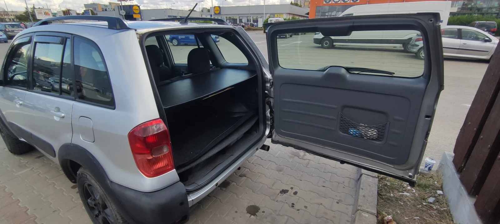 Toyota Rav4, снимка 7 - Автомобили и джипове - 56183299