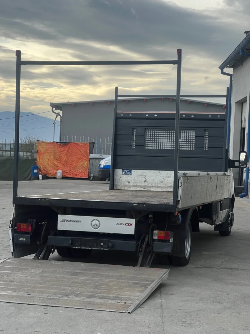 Mercedes-Benz Sprinter OM646 / Климатроник / Падащ борд / 171 000км!, снимка 7 - Бусове и автобуси - 52576095