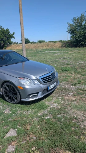 Mercedes-Benz E 500 4 Matic, снимка 6