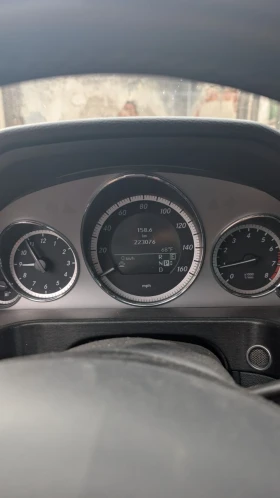 Mercedes-Benz E 500 4 Matic, снимка 9
