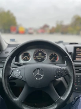 Mercedes-Benz C 320, снимка 9