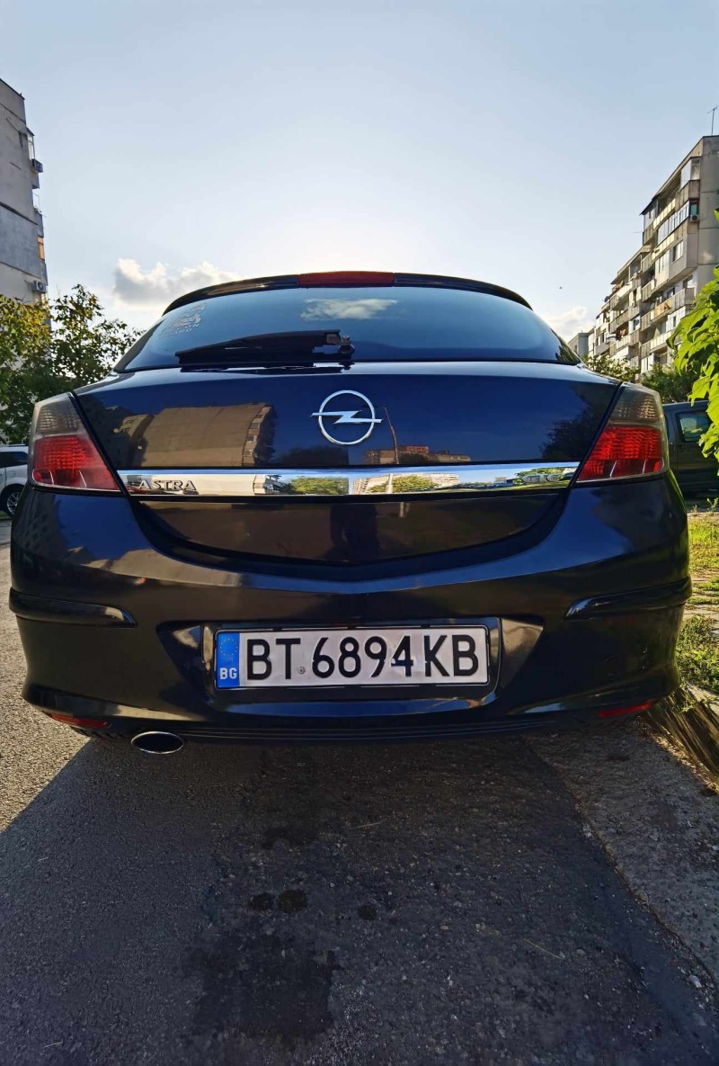 Opel Astra 1.9 GTC , снимка 4 - Автомобили и джипове - 46082487