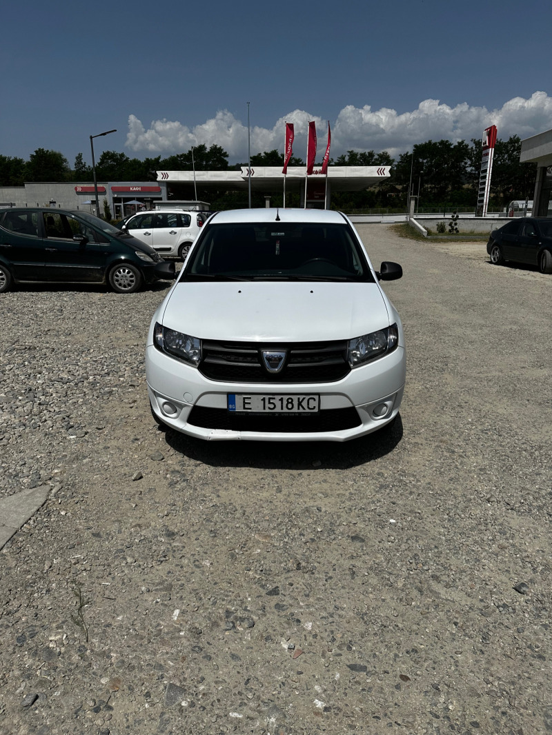 Dacia Logan, снимка 4 - Автомобили и джипове - 46335219