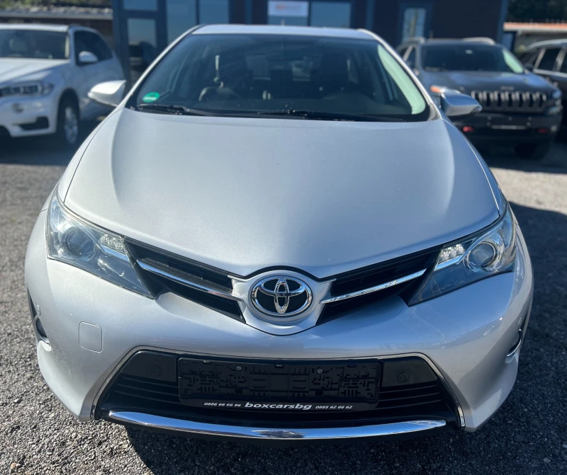 Toyota Auris 1.6i 98x.km 132k KOJA/NAVI/CAMERA/FULL - Нов Внос!, снимка 5 - Автомобили и джипове - 47396211