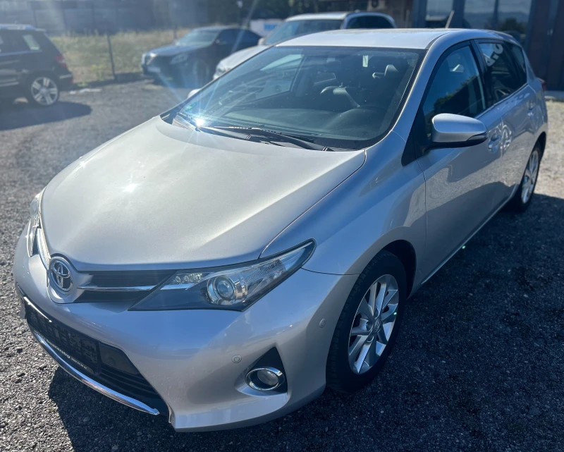 Toyota Auris 1.6i 98x.km 132k KOJA/NAVI/CAMERA/FULL - Нов Внос!, снимка 1 - Автомобили и джипове - 47396211