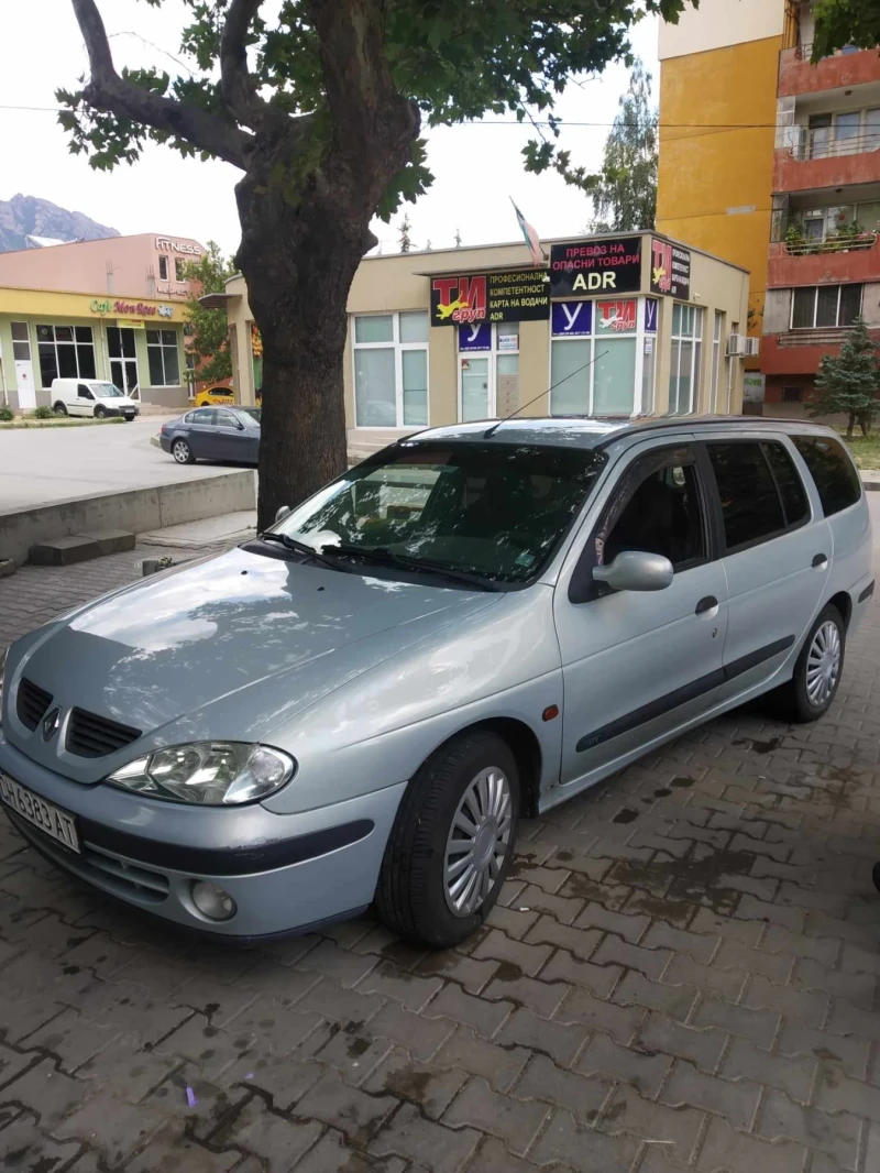 Renault Megane, снимка 7 - Автомобили и джипове - 47920511