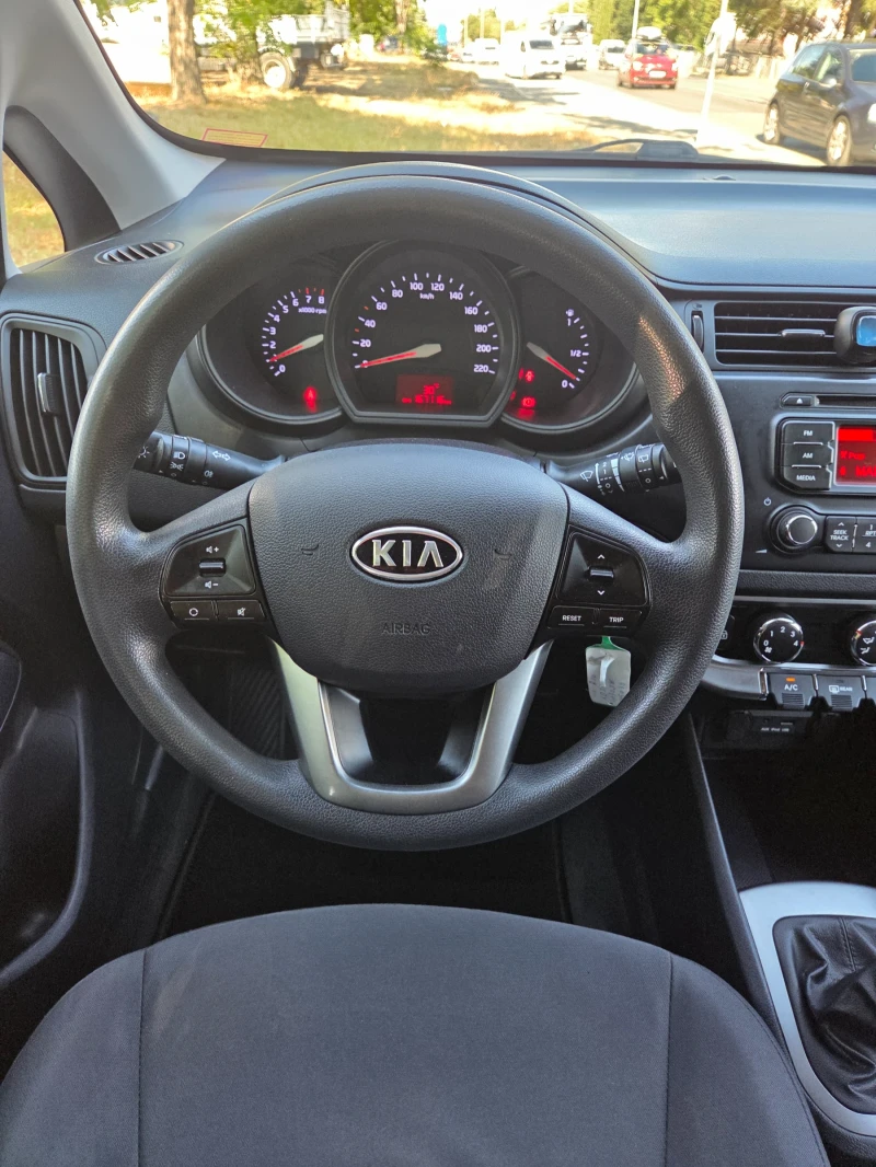 Kia Rio 1.4 БЕНЗИН 110ps, снимка 16 - Автомобили и джипове - 51446143