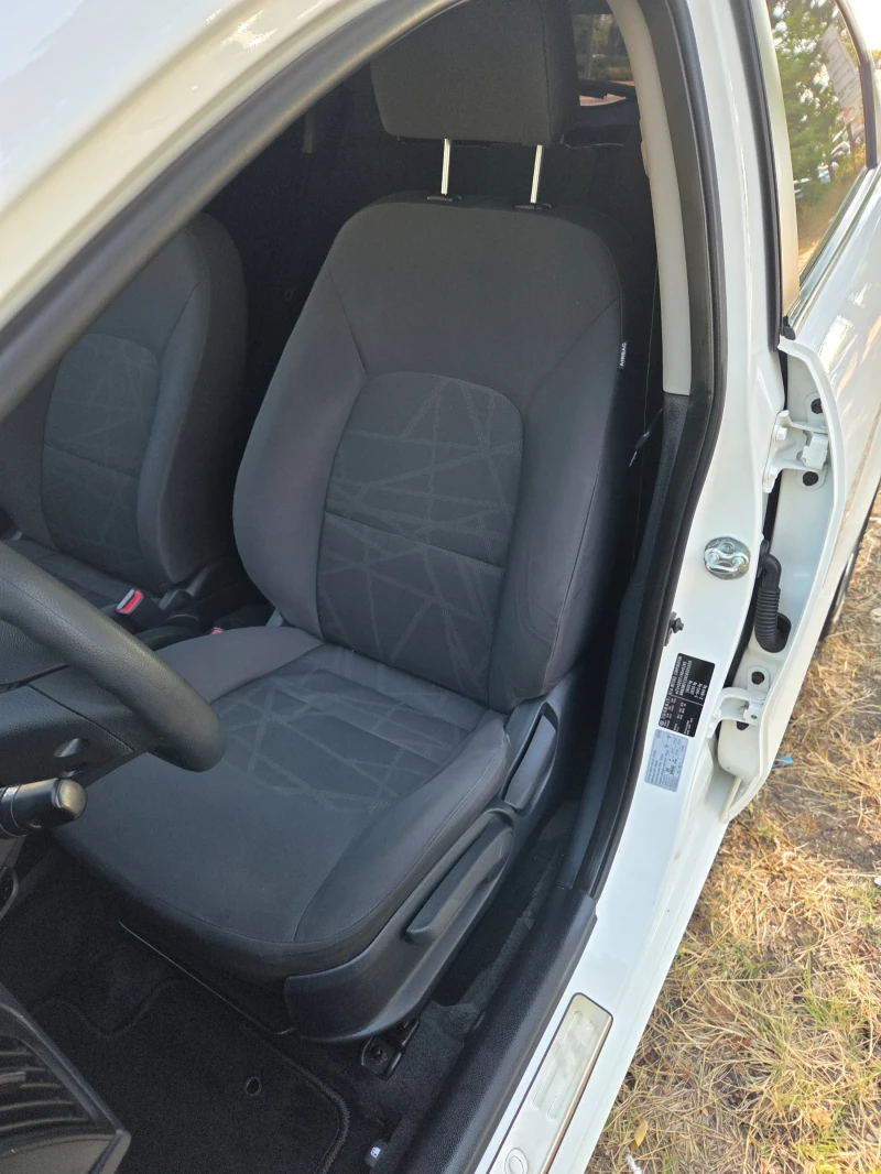 Kia Rio 1.4 БЕНЗИН 110ps, снимка 8 - Автомобили и джипове - 51446143