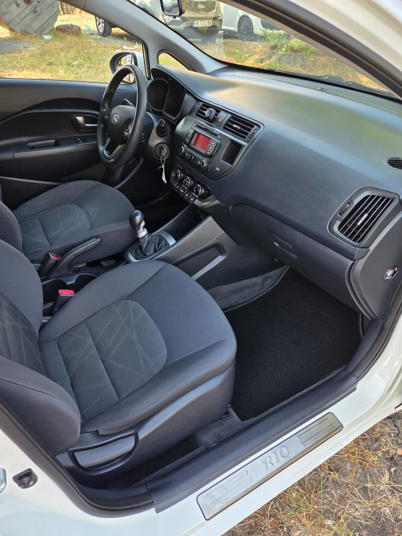 Kia Rio 1.4 БЕНЗИН 110ps, снимка 9 - Автомобили и джипове - 51446143