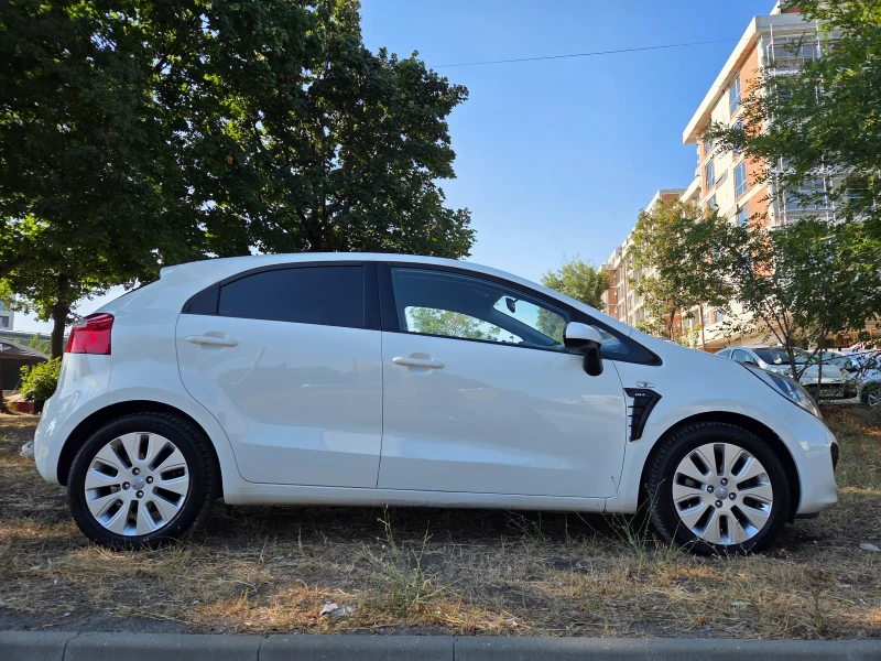 Kia Rio 1.4 БЕНЗИН 110ps, снимка 13 - Автомобили и джипове - 51446143