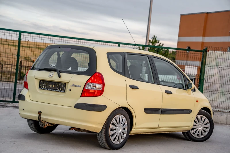 Honda Jazz 1.4// ХОЛАНДИЯ// Зимни и летни гуми// Теглич// , снимка 7 - Автомобили и джипове - 52044934