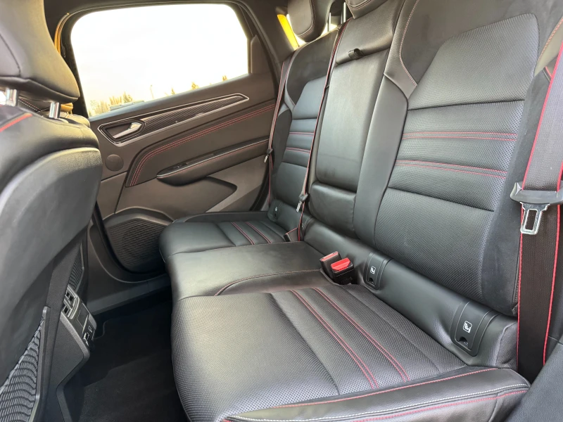 Renault Arkana / RS LINE / DISTRONIC / LANE ASSIST / , снимка 14 - Автомобили и джипове - 52652533