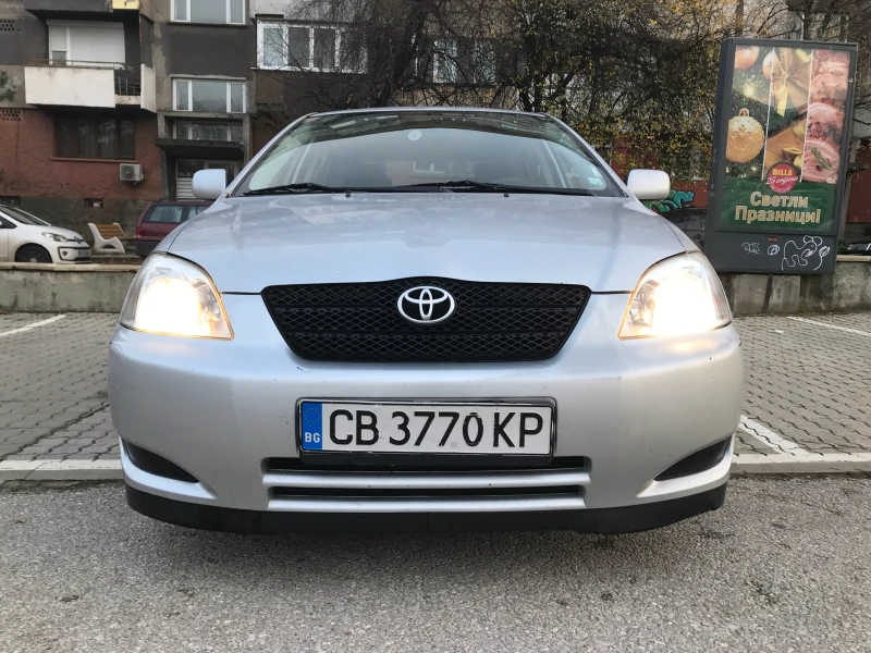 Toyota Corolla VVT-i, снимка 3 - Автомобили и джипове - 52777576