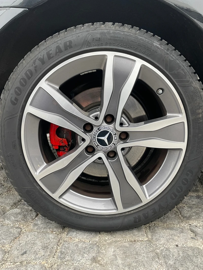 Mercedes-Benz C 320, снимка 6 - Автомобили и джипове - 52964148