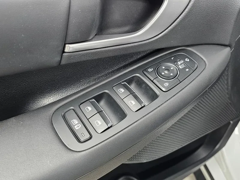 Hyundai Sonata (Dn8) 2.0 Modern, снимка 14 - Автомобили и джипове - 55278102
