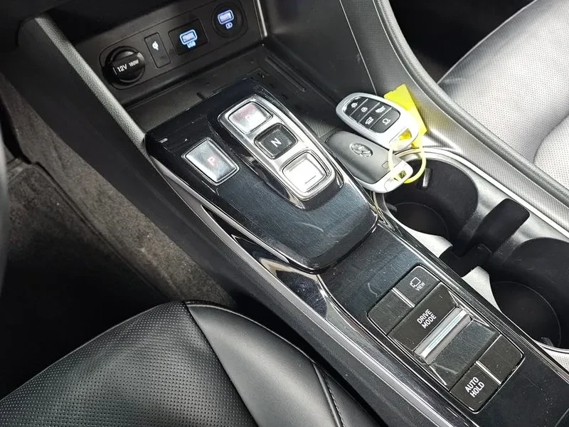 Hyundai Sonata (Dn8) 2.0 Modern, снимка 9 - Автомобили и джипове - 55278102