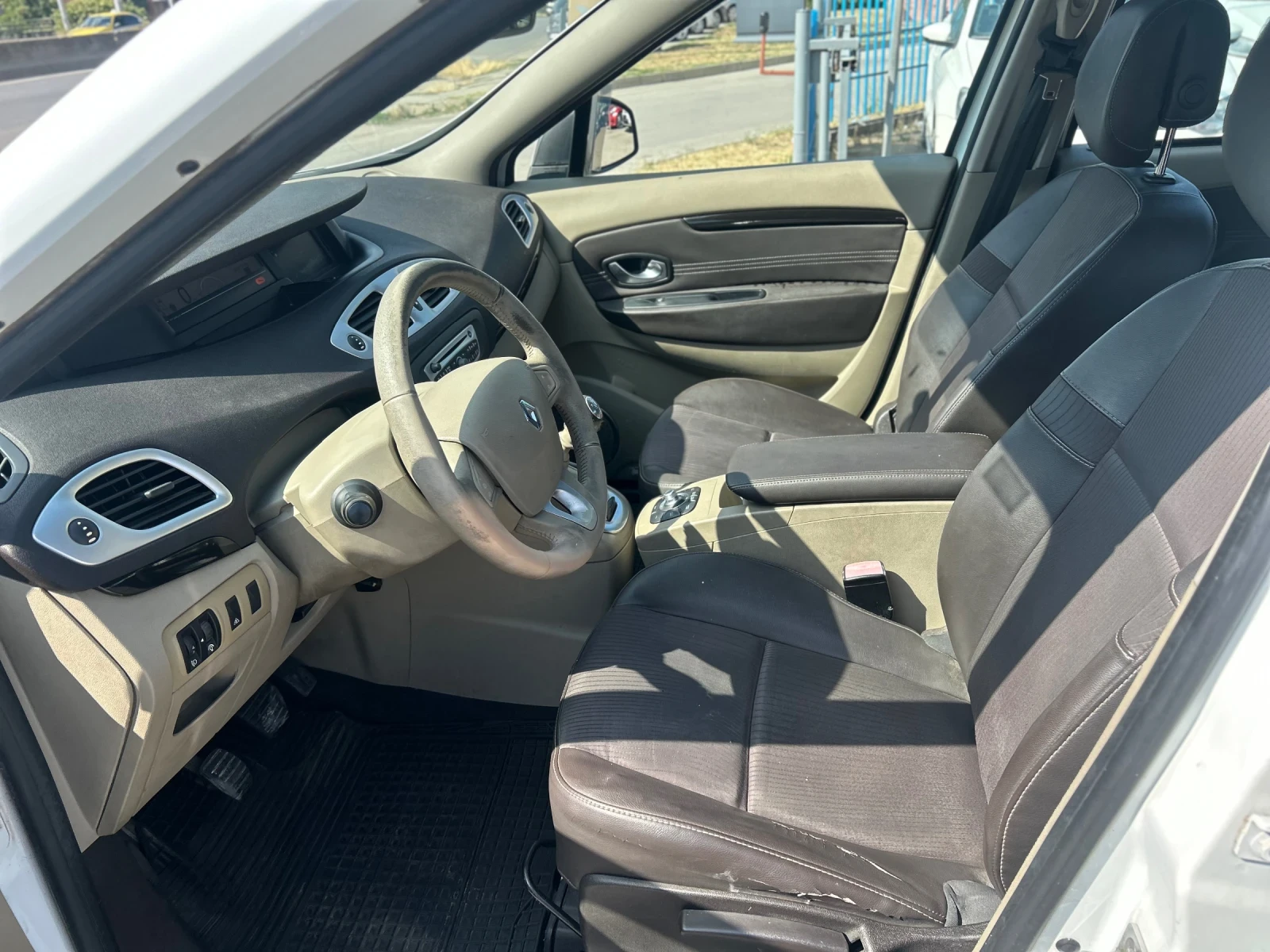 Renault Scenic DCI - изображение 9