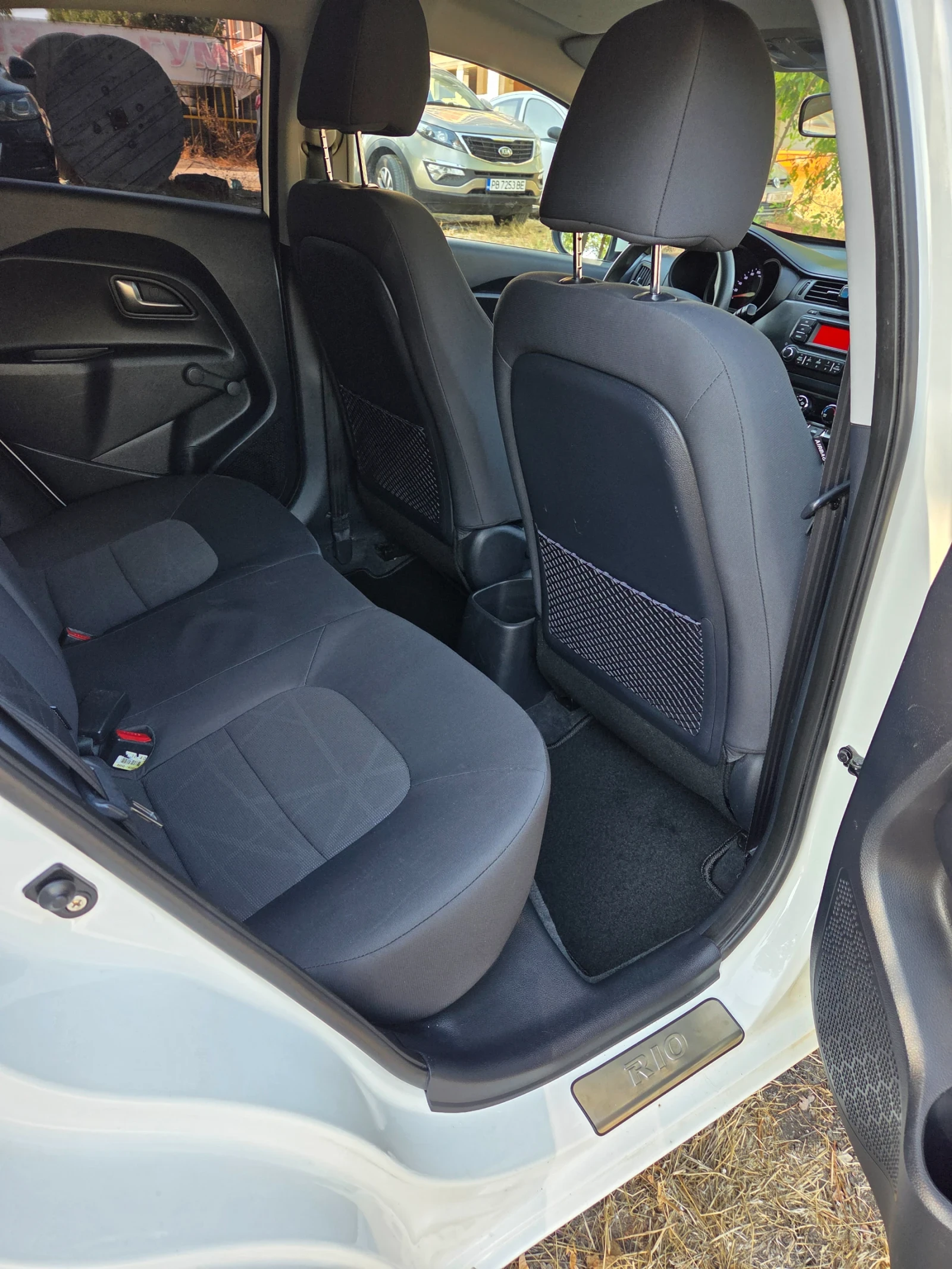Kia Rio 1.4 БЕНЗИН 110ps - изображение 10