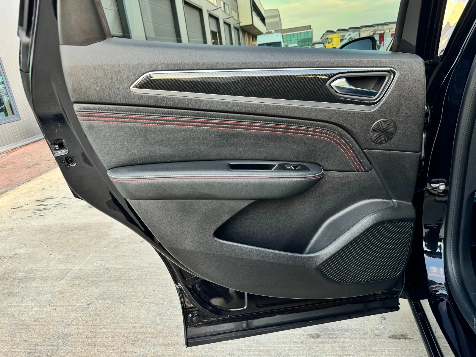 Renault Arkana / RS LINE / DISTRONIC / LANE ASSIST /  | Mobile.bg   16