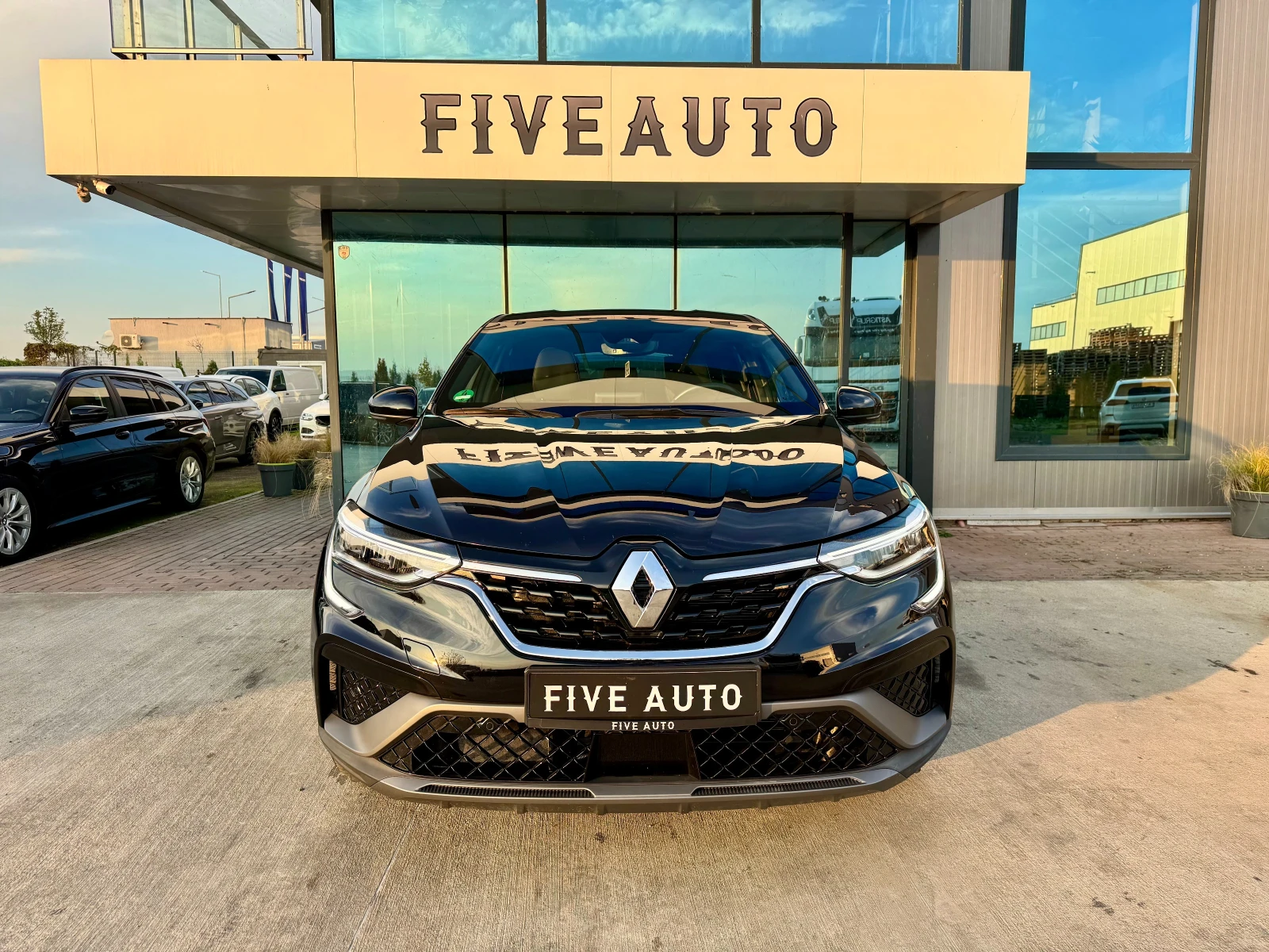 Renault Arkana / RS LINE / DISTRONIC / LANE ASSIST /  - изображение 2