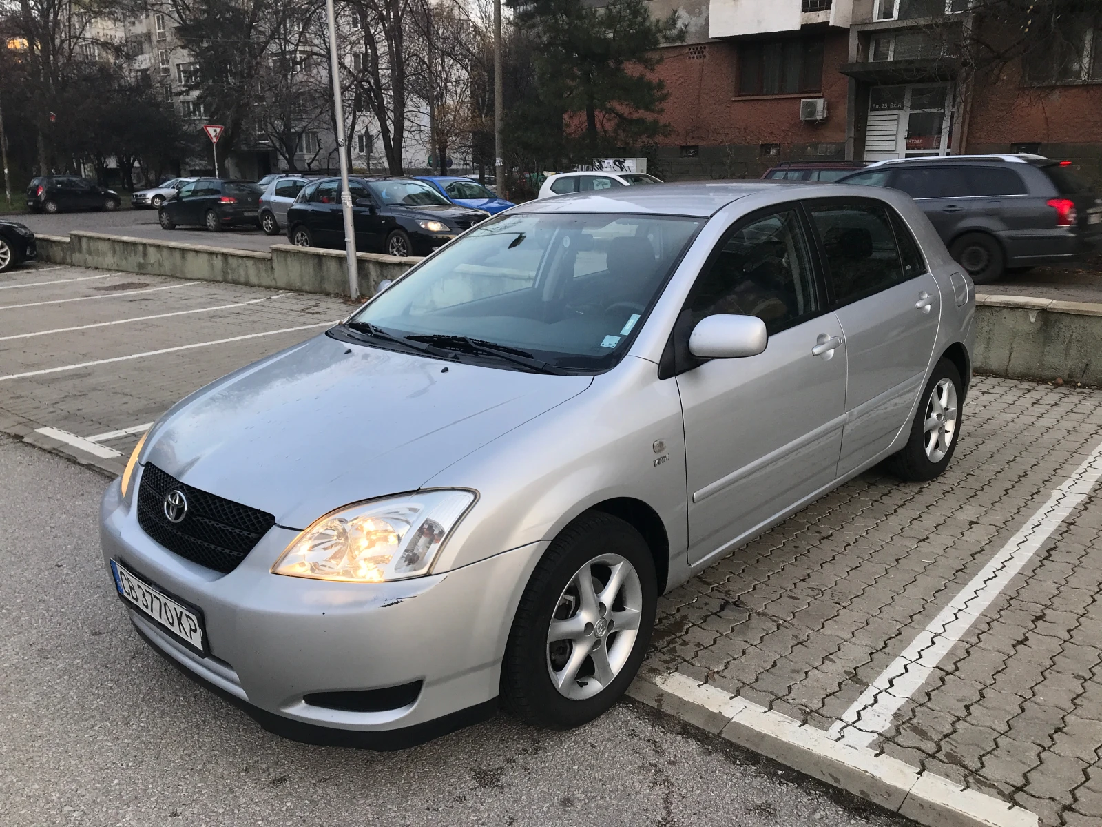 Toyota Corolla VVT-i - изображение 4