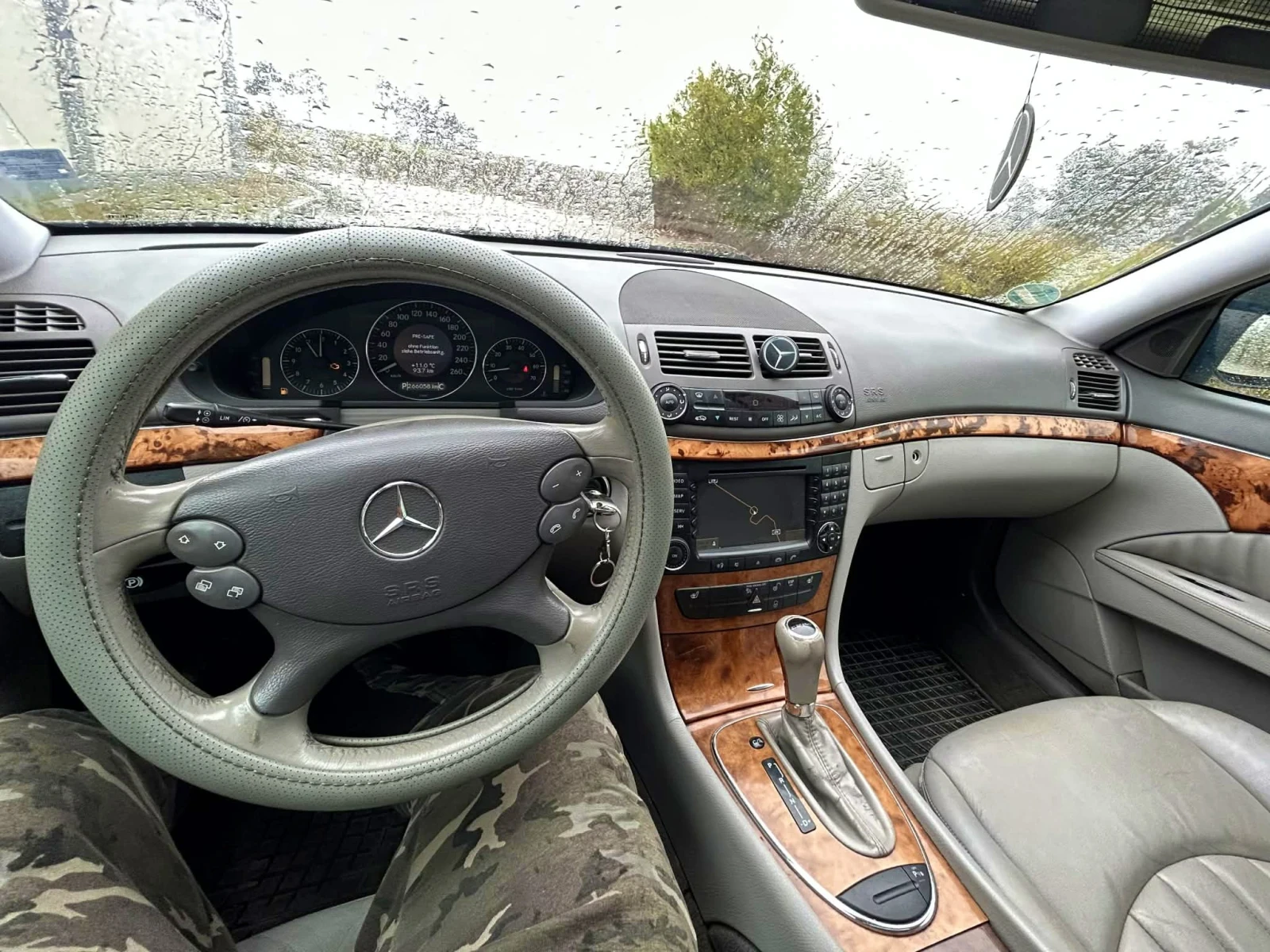 Mercedes-Benz E 350 3.5 272 hp v6 , снимка 11 - Автомобили и джипове - 53796666