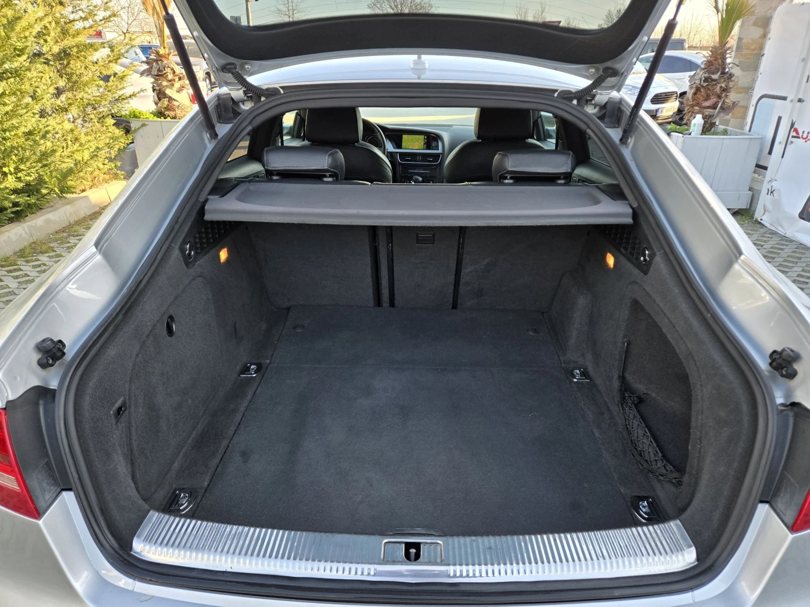 Audi A5 3.0TDI-239кс= 3хS-LINE= DISTRONIC= B&O= КАМЕРА, снимка 10 - Автомобили и джипове - 53817475