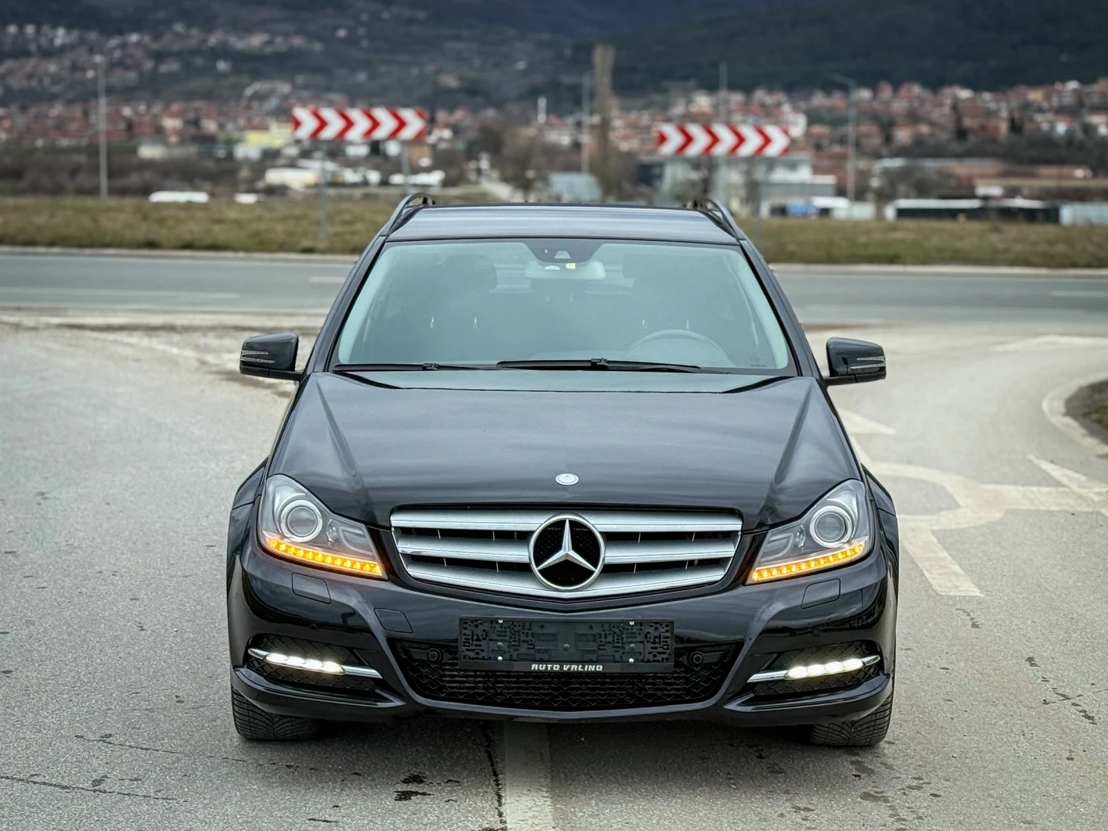 Mercedes-Benz C 220 Executive ИТАЛИЯ, снимка 2 - Автомобили и джипове - 53938926