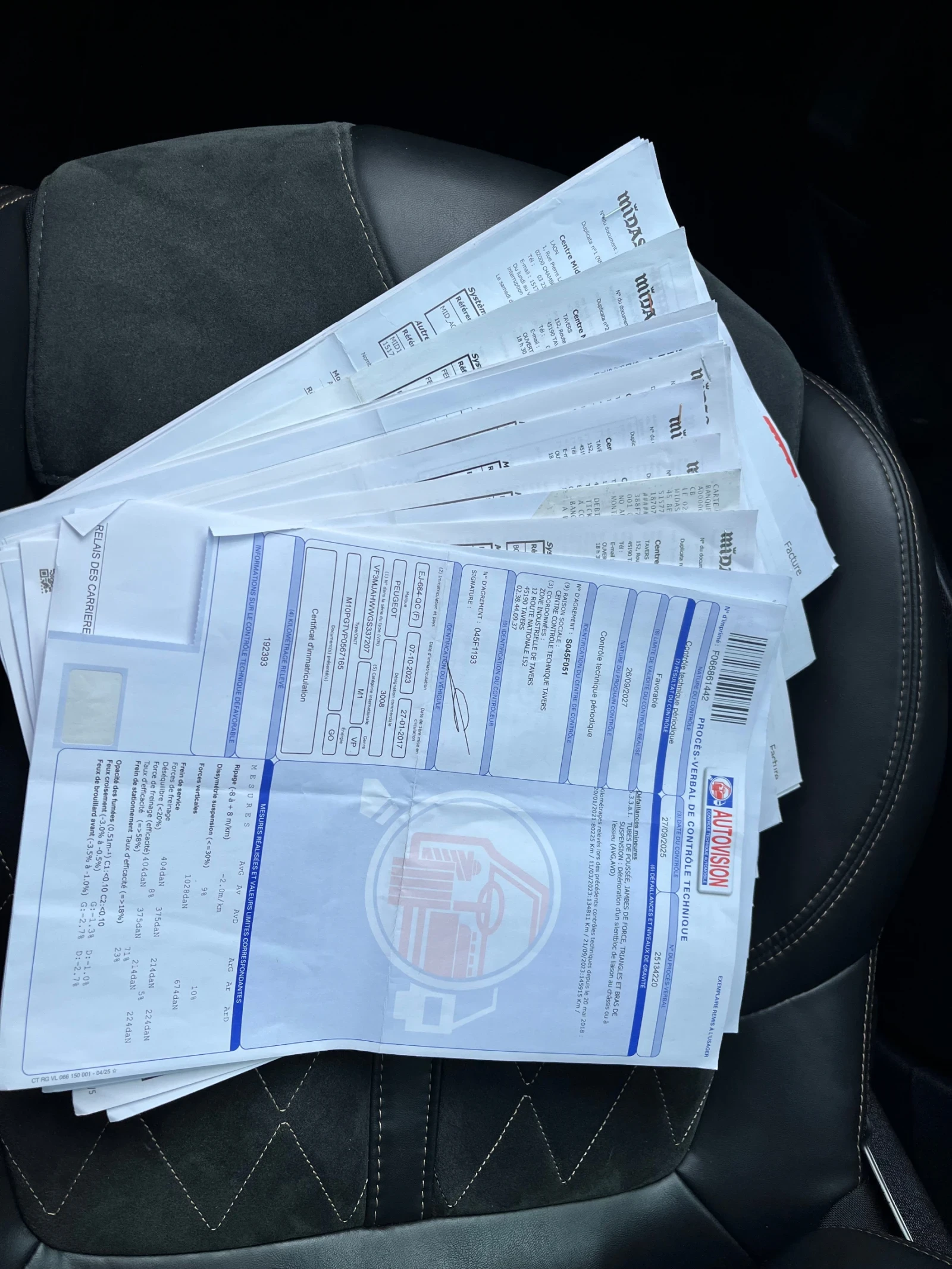 Peugeot 3008 GT 2.0 HDI AUTOMAT 180 к.с. PANORAMA FULL!!!, снимка 16 - Автомобили и джипове - 54151085