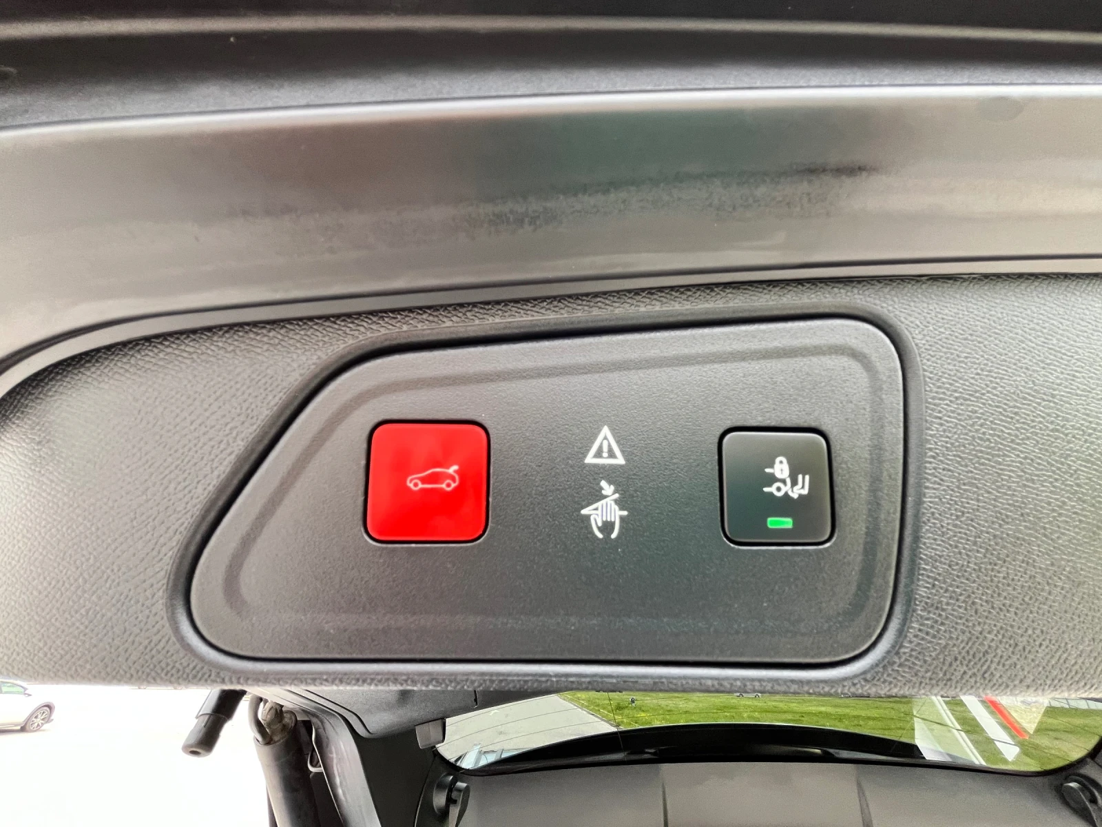 Peugeot 3008 GT 2.0 HDI AUTOMAT 180 к.с. PANORAMA FULL!!!, снимка 15 - Автомобили и джипове - 54151085