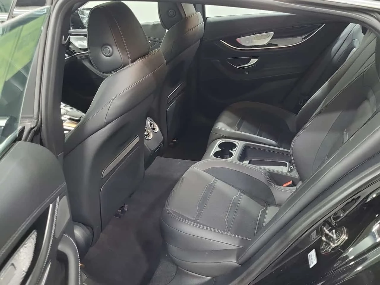 Mercedes-Benz AMG GT  53 | CARFAX | BURMESTER | 360 | , снимка 13 - Автомобили и джипове - 54331873