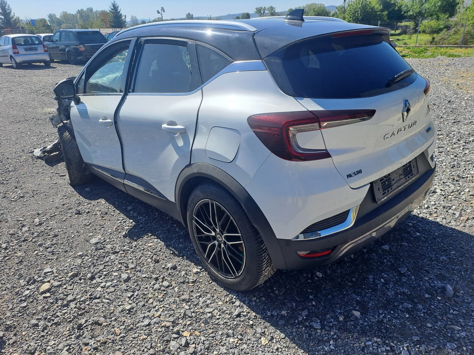 Renault Captur 1.6E-TECH , снимка 4 - Автомобили и джипове - 54407935
