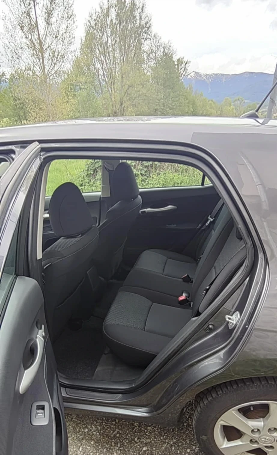 Toyota Auris 2.0 D-4D 126 к.с.FACELIFT/NAVI/EURO 5, снимка 10 - Автомобили и джипове - 54542942