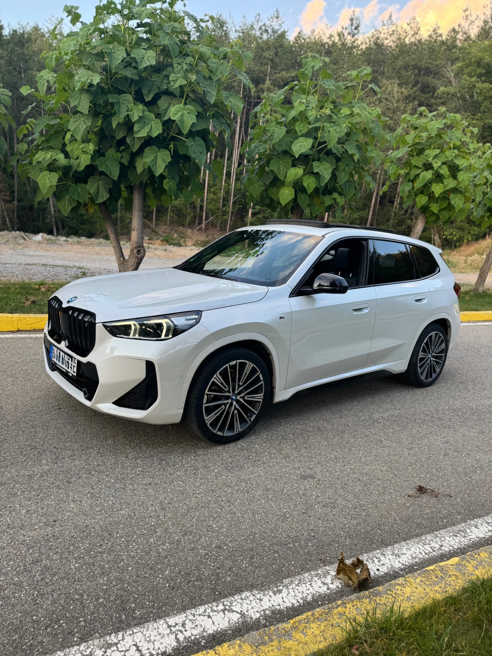 BMW iX1 М-sport/xDrive/Pano/313hp/360/Individual