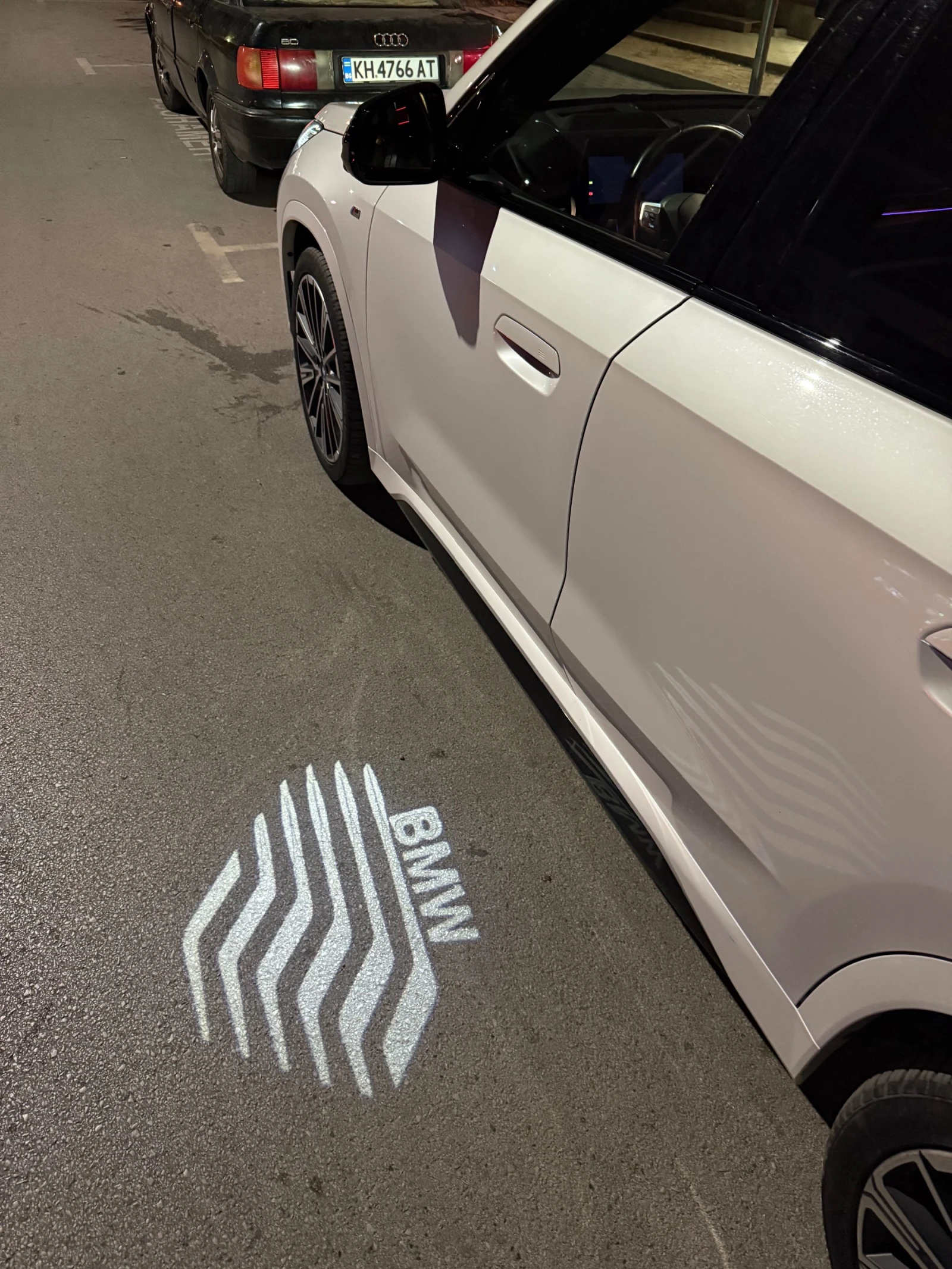 BMW iX1 М-sport/xDrive/Pano/313hp/360/Individual, снимка 16 - Автомобили и джипове - 54995997