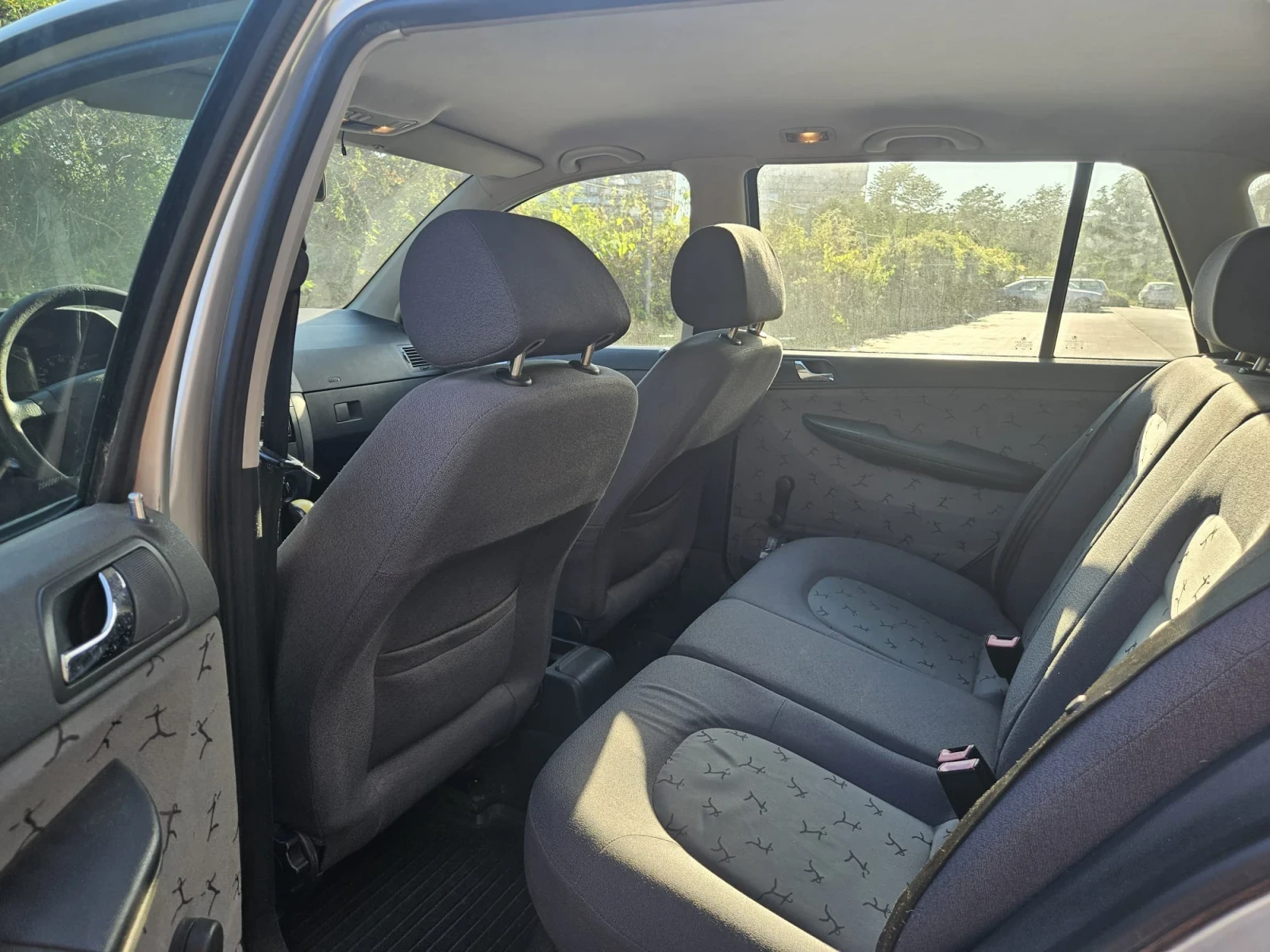 Skoda Fabia, снимка 7 - Автомобили и джипове - 55081604