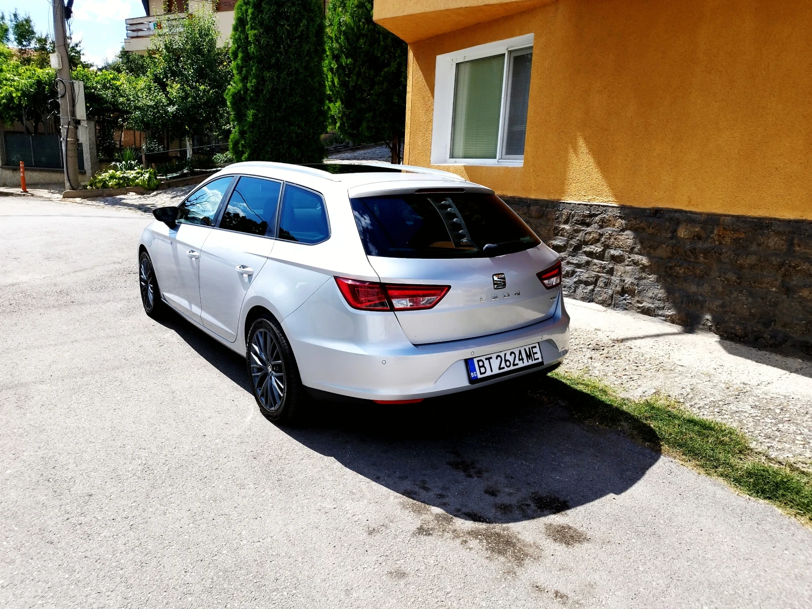 Seat Leon 1.6 110к , снимка 4 - Автомобили и джипове - 55235404