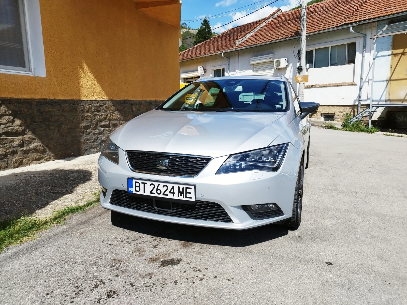 Seat Leon 1.6 110к , снимка 2 - Автомобили и джипове - 55235404