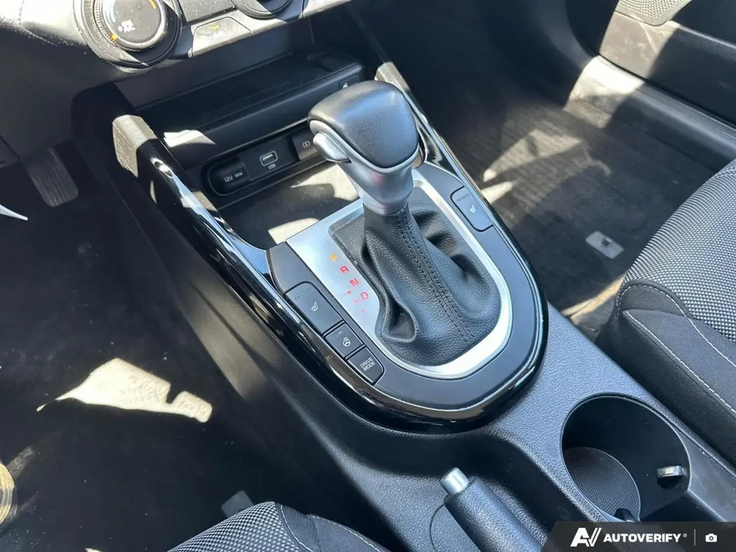 Kia Forte GT-LINE* ПОДГРЕВ* СЛЕДЕНЕ НА ЛЕНТИ, снимка 13 - Автомобили и джипове - 55314759