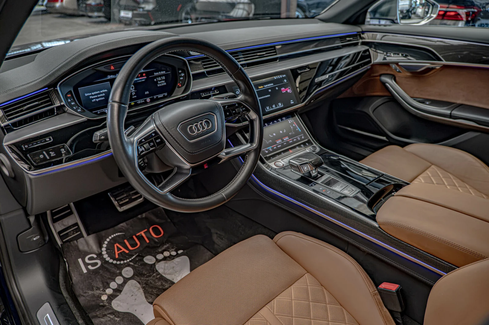Audi S8 4.0TFSI/Bang&Olufsen/Карбон/Quattro/Обдухване/Каме, снимка 7 - Автомобили и джипове - 55611111