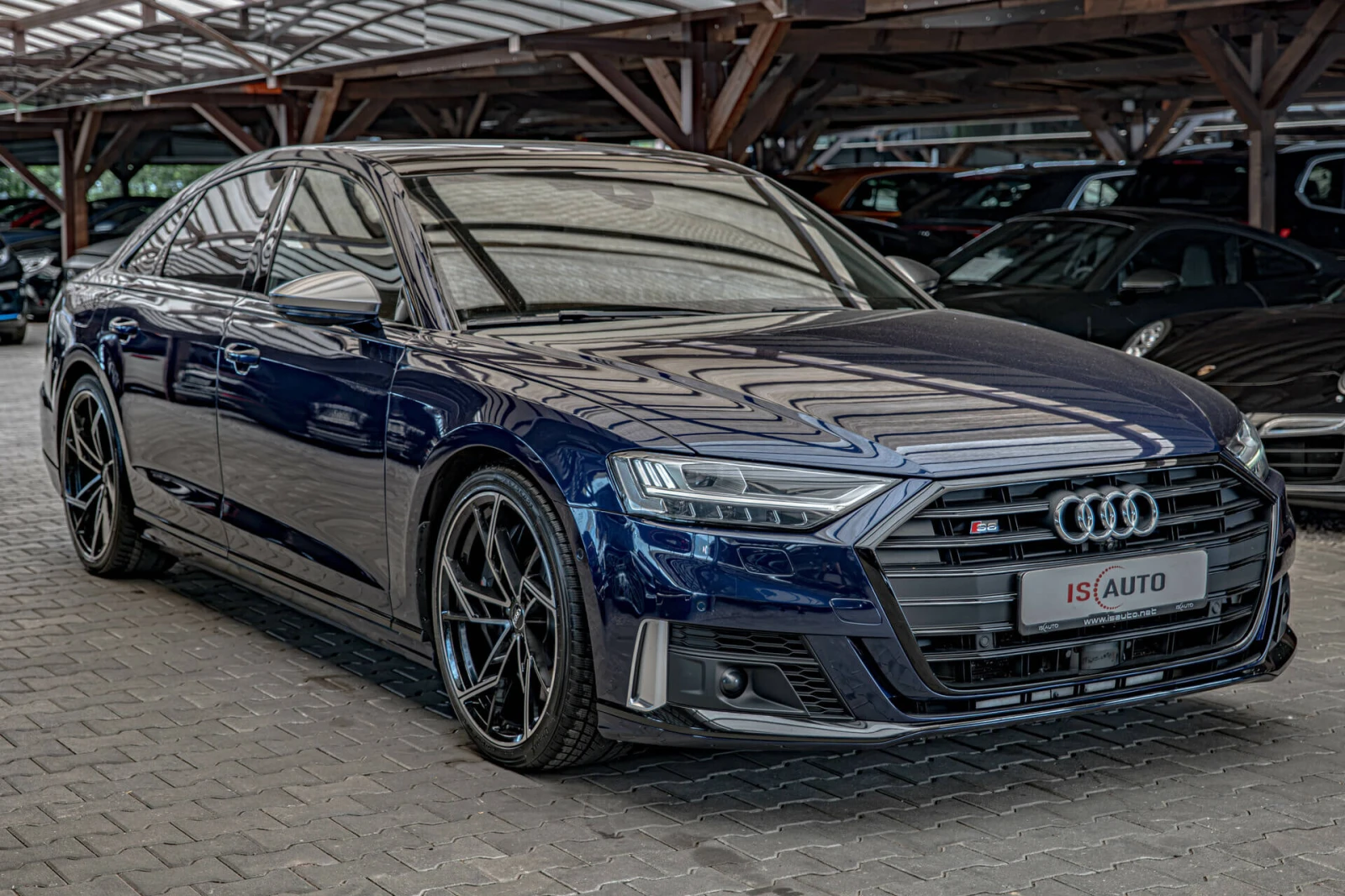 Audi S8 4.0TFSI/Bang&Olufsen/Карбон/Quattro/Обдухване/Каме, снимка 2 - Автомобили и джипове - 55611111