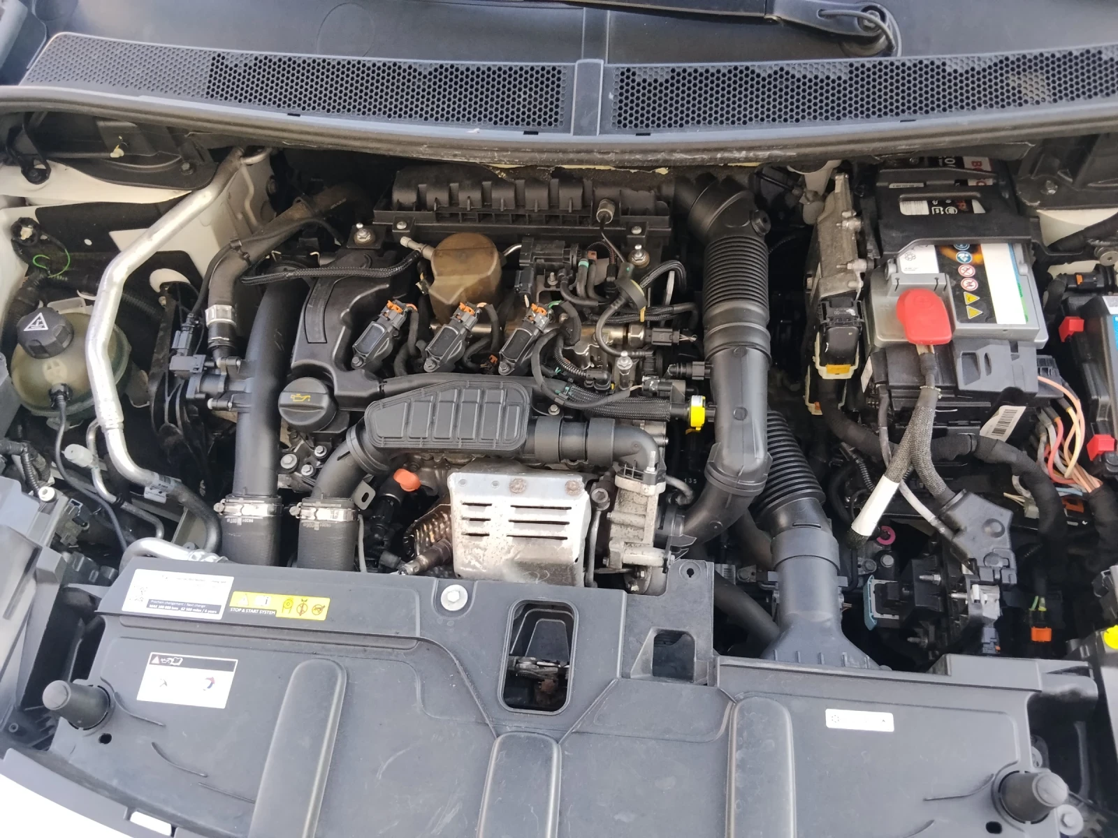 Peugeot 3008 Panorama* * * * LED* * * PureTech* * * , снимка 9 - Автомобили и джипове - 55985409