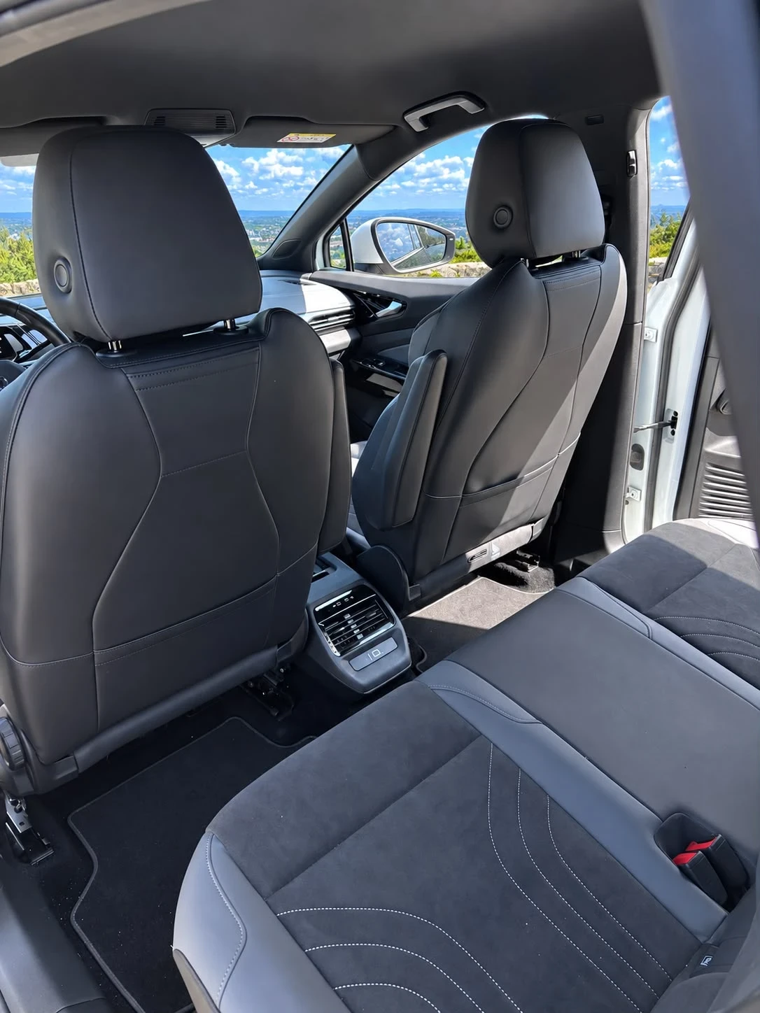 VW ID.4 Pro 128kW, снимка 11 - Автомобили и джипове - 56242901