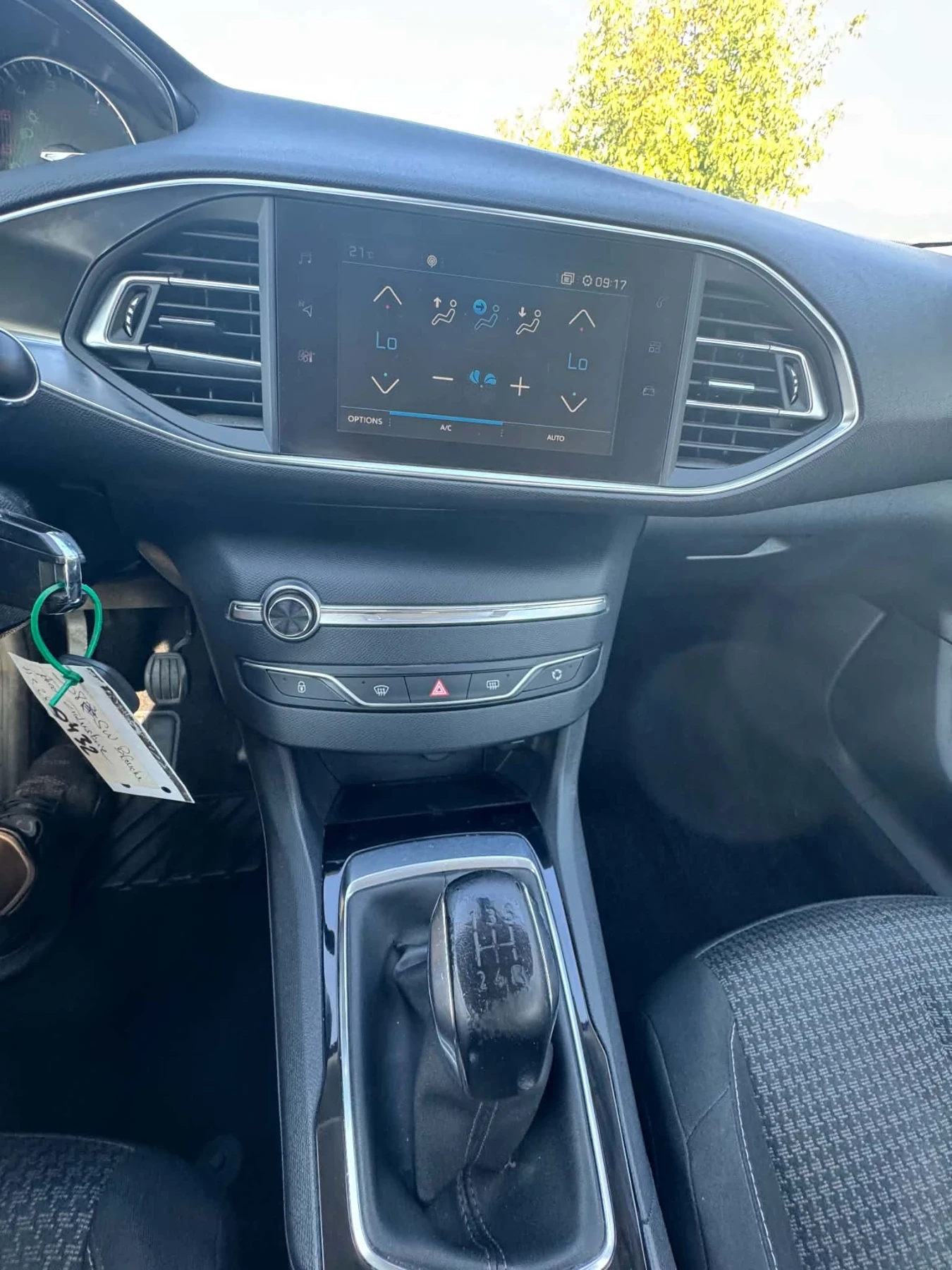 Peugeot 308 1.6HDI 100к.с, снимка 11 - Автомобили и джипове - 56192784